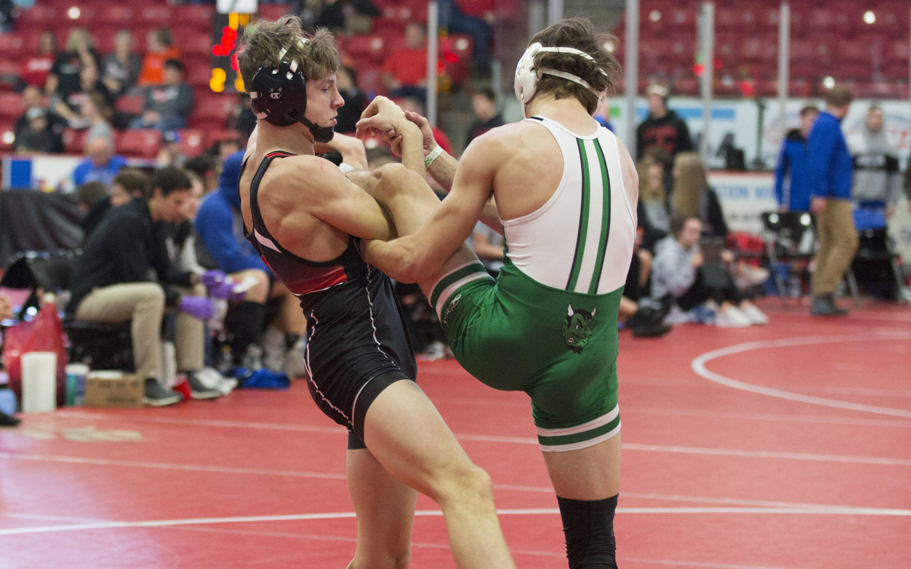 121418kw-battle-of-waterloo-wrestling-03